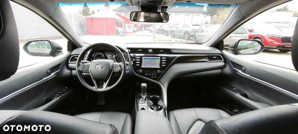 Toyota Camry 2.5 Hybrid Comfort CVT - 29