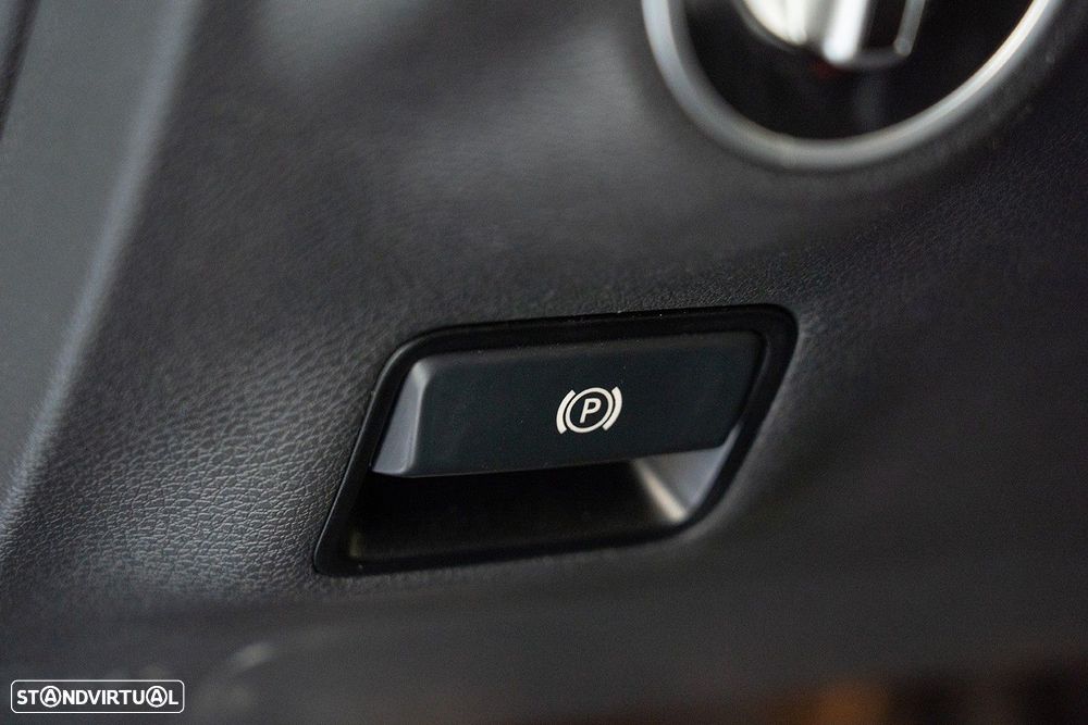 Mercedes-Benz CLA 180 CDI AMG Line - 20