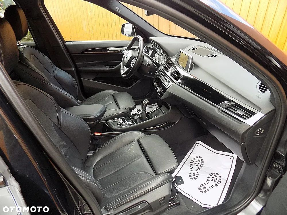 BMW X1 sDrive20d Sport Line - 8