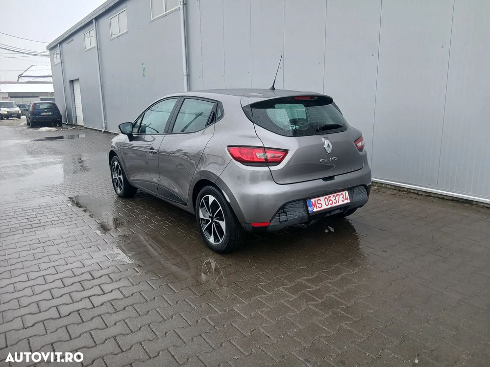 Renault Clio - 5