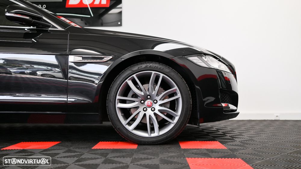 Jaguar XF Sportbrake 2.0 D Portfolio AWD Aut. - 12