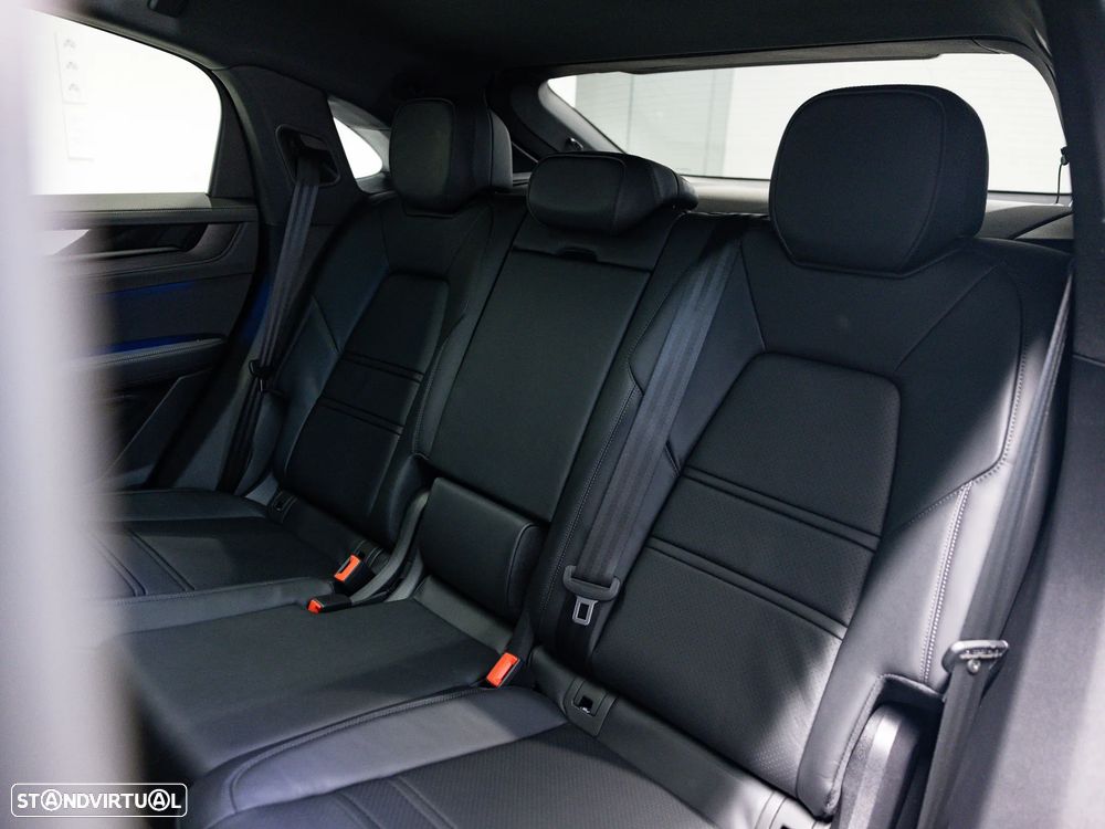 Porsche Cayenne Coupé E-Hybrid Black Edition - 38