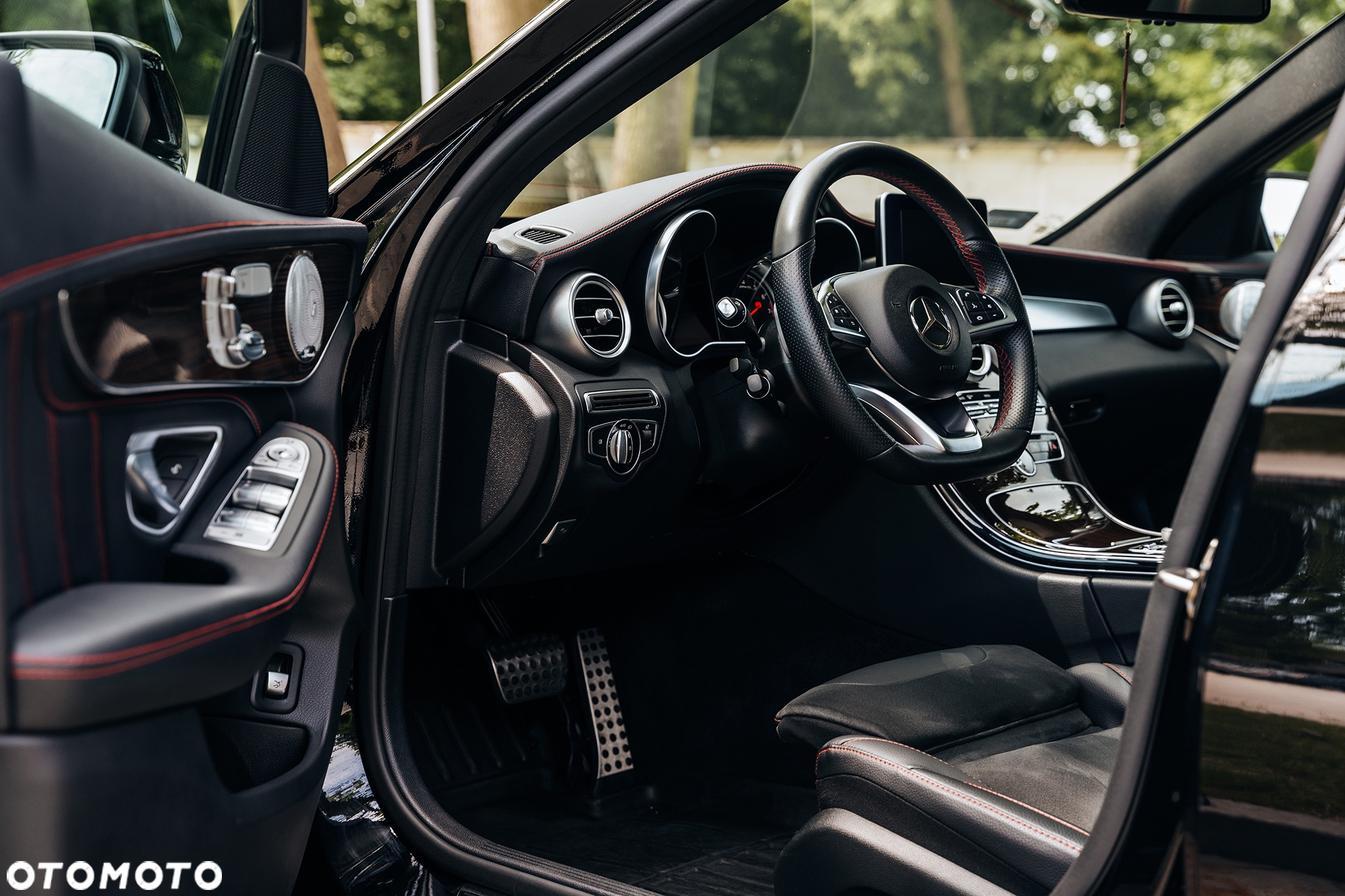 Mercedes-Benz Klasa C AMG 43 4Matic 9G-TRONIC - 21