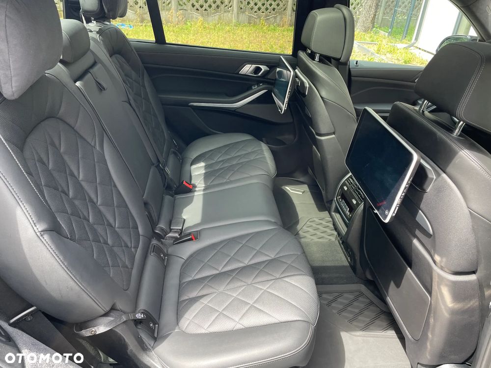 BMW X7 xDrive40i - 20