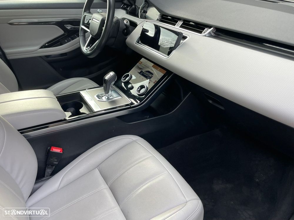 Land Rover Range Rover Evoque 1.5 P300e AWD SE Auto - 11