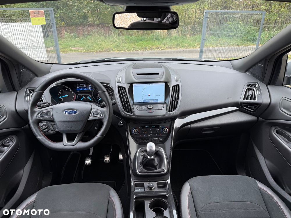 Ford Kuga 1.5 EcoBoost 2x4 ST-Line - 13