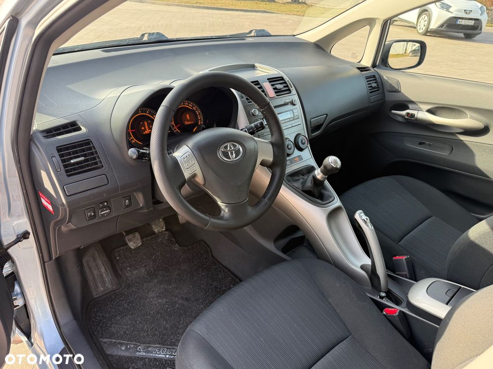 Toyota Auris 1.6 VVT-i Prestige Start - 8