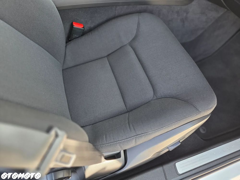 Volvo V60 B3 B Momentum Pro - 25