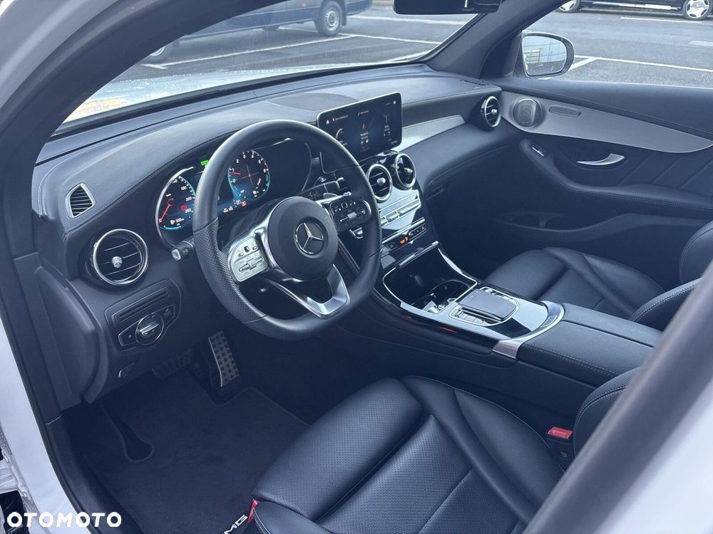 Mercedes-Benz GLC - 15