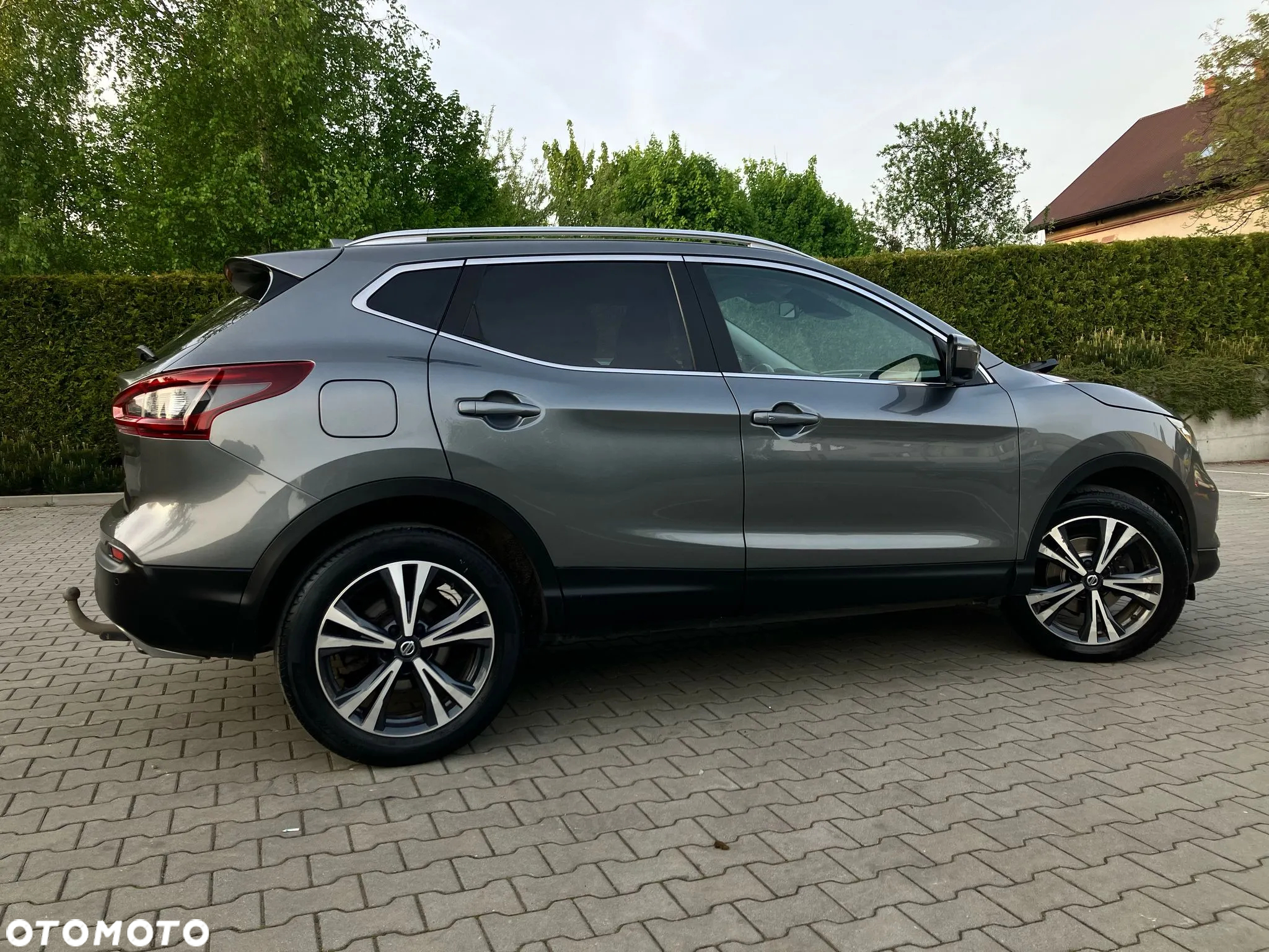 Nissan Qashqai 1.3 DIG-T N-Connecta - 37