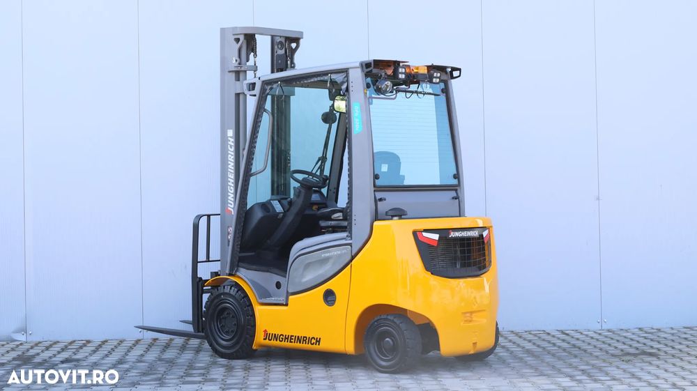 Jungheinrich DFG 320s - 6