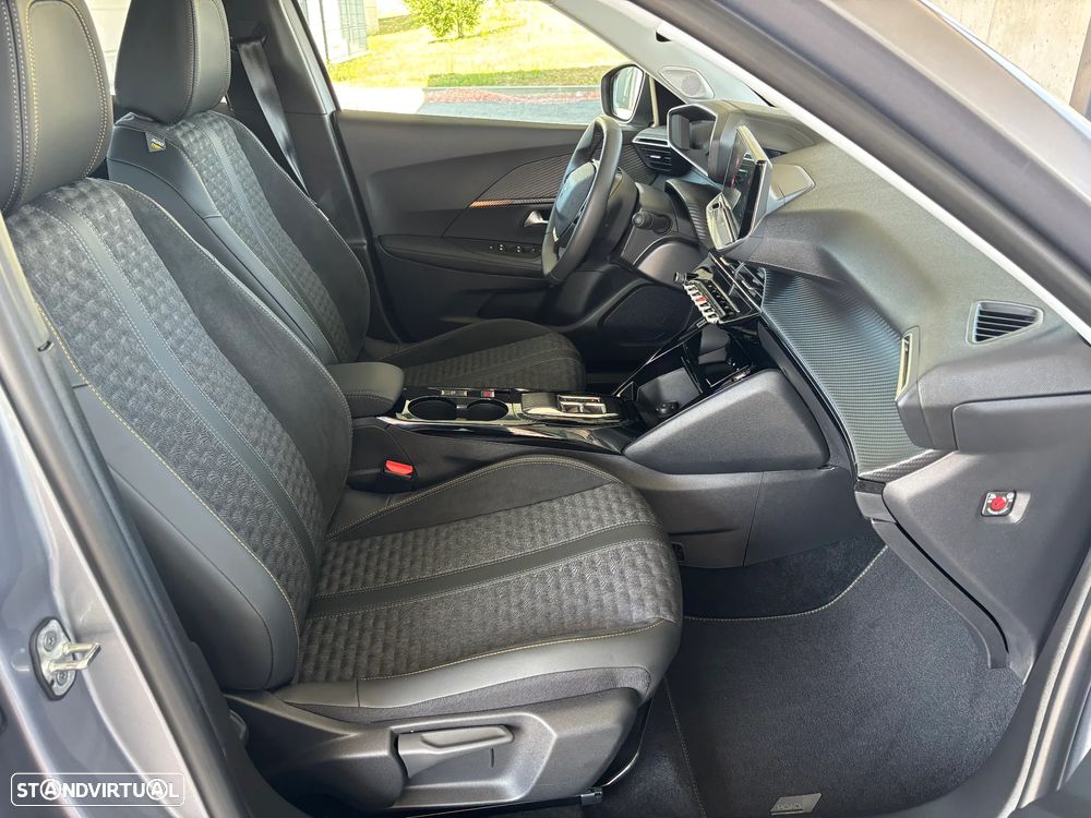 Peugeot e-2008 Allure Pack - 22