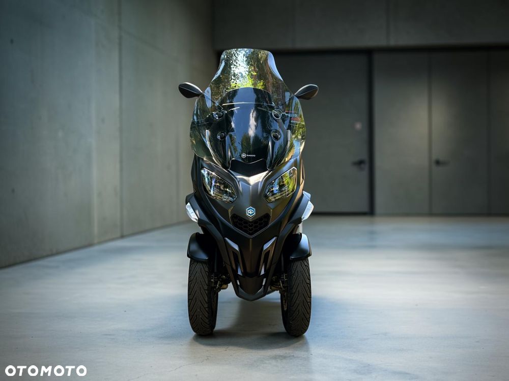 Piaggio MP-3 - 9