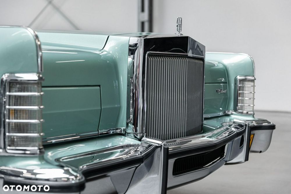 Lincoln Continental - 15