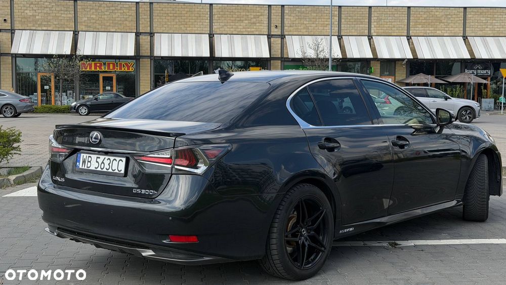 Lexus GS - 4
