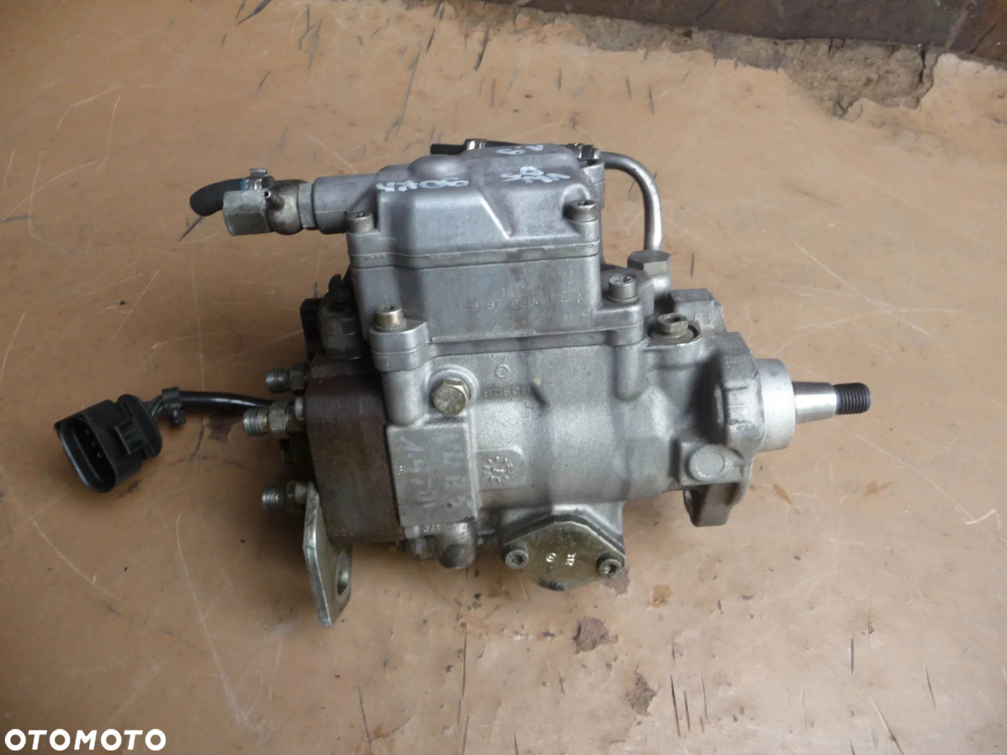 AUDI A4 B5 VW PASSAT B5 1.9 TDI 90KM POMPA WTRYSKOWA 0460404985 028130110H - 13