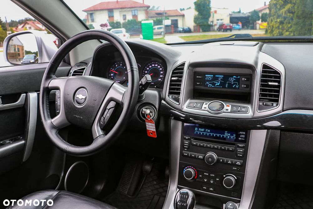 Chevrolet Captiva 2.2 D LS+ - 39