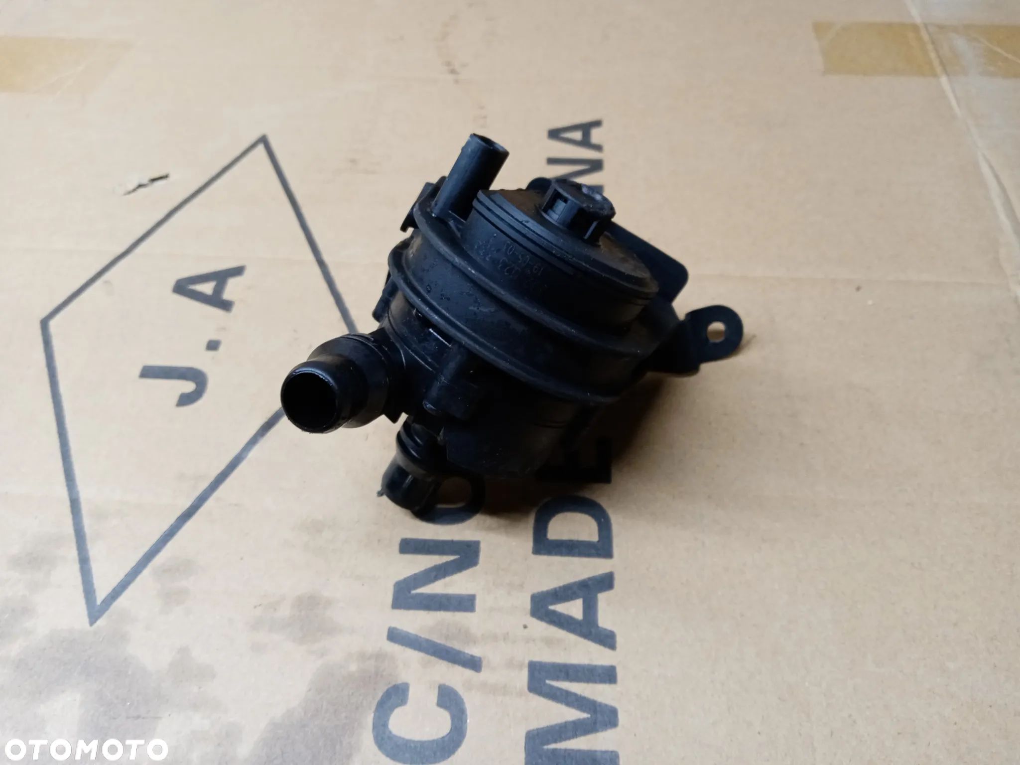 Dodatkowa pompka obiegu wody elektrozawór BMW M5 G30 F90 0392023334 - 1
