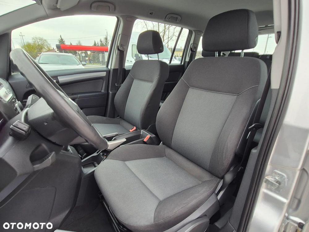 Opel Zafira 1.8 Innovation - 25