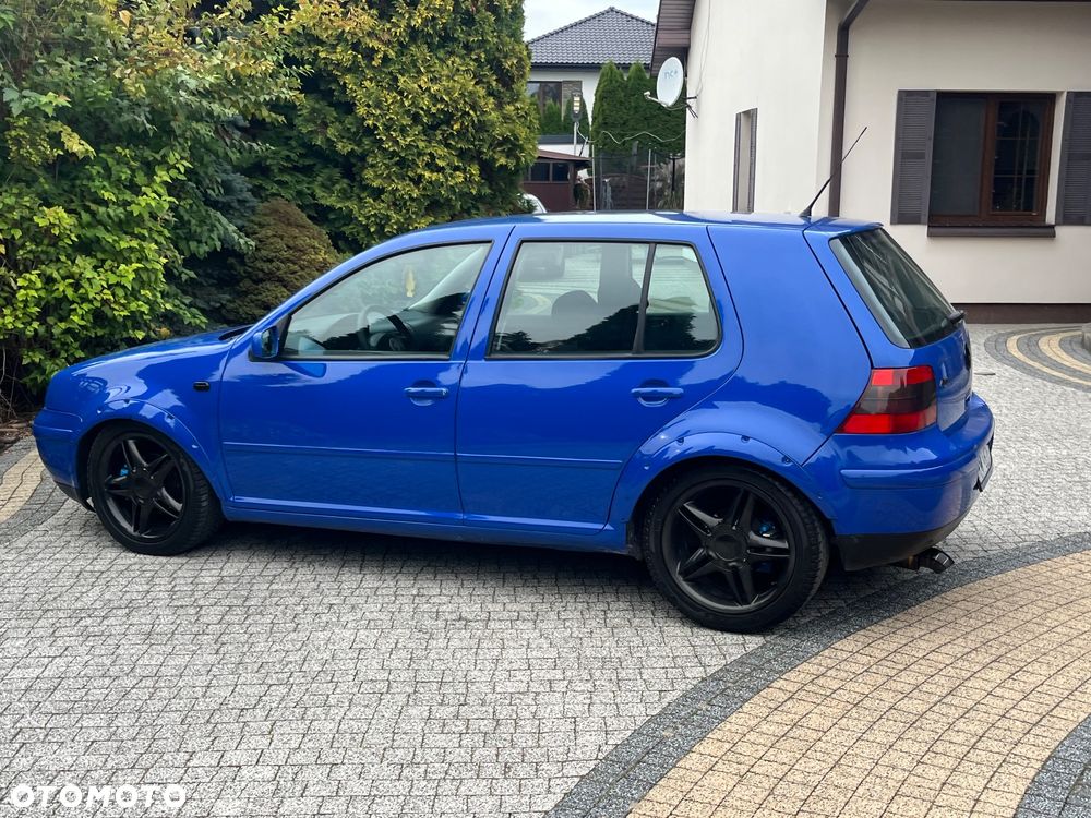 Volkswagen Golf - 21
