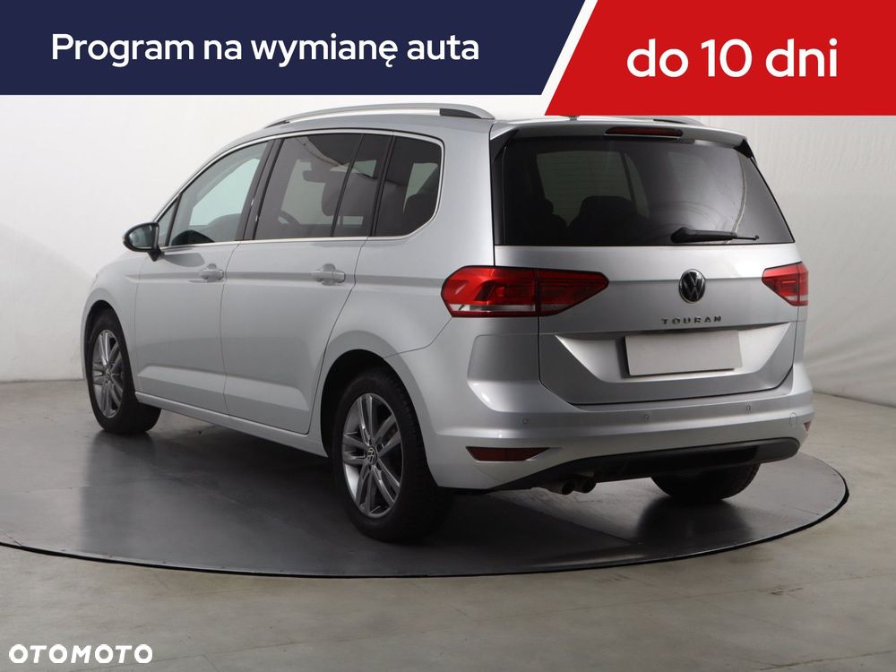 Volkswagen Touran - 6