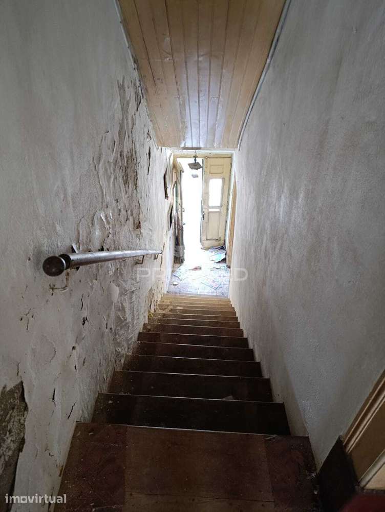 Moradia T3 Para Recuperar, Centro Histórico de Santiago do Cacém. - Grande imagem: 2/23