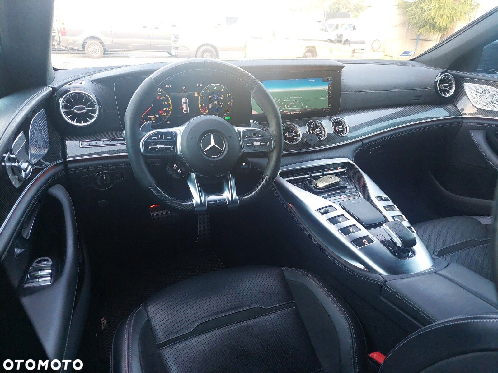 Mercedes-Benz AMG GT 43 4-Matic+ - 12