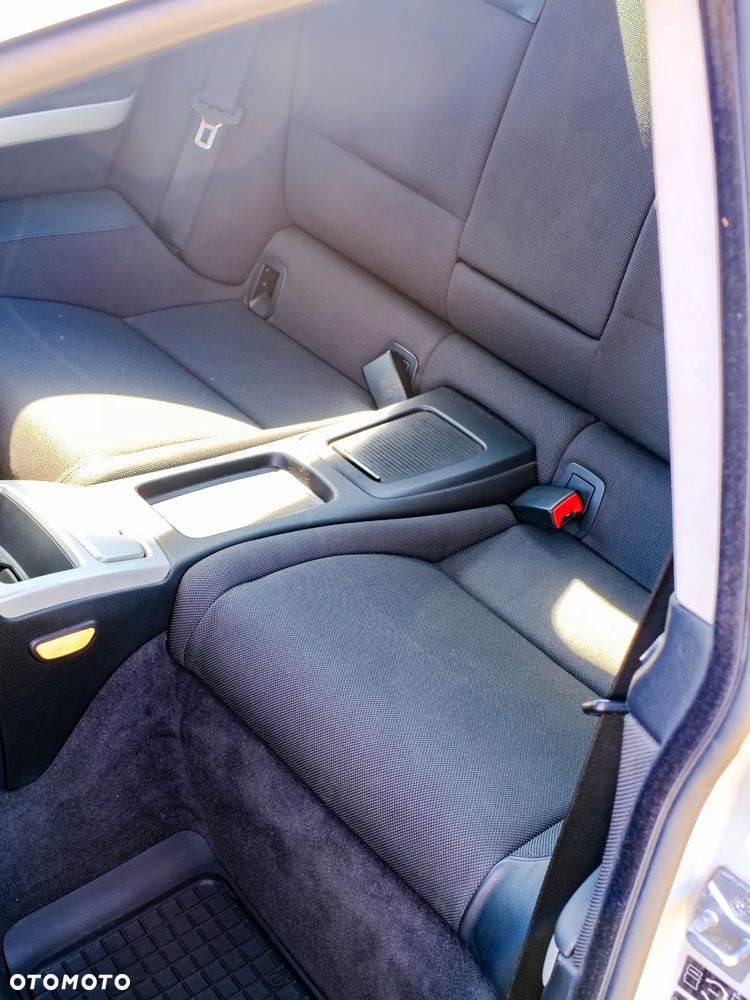 BMW Seria 3 318Ci - 8
