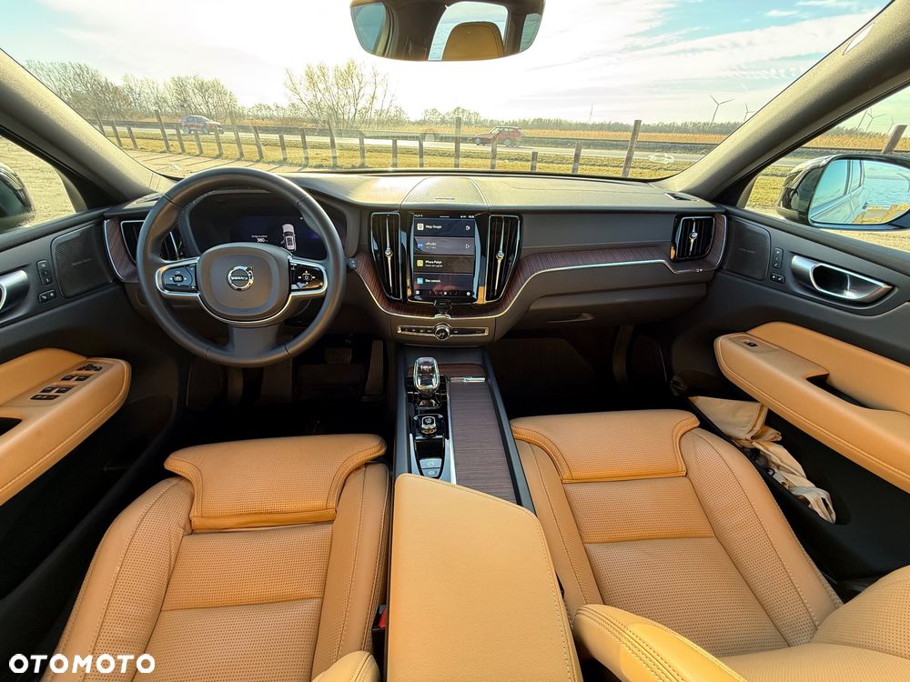 Volvo XC 60 B5 B AWD Ultimate Dark - 7