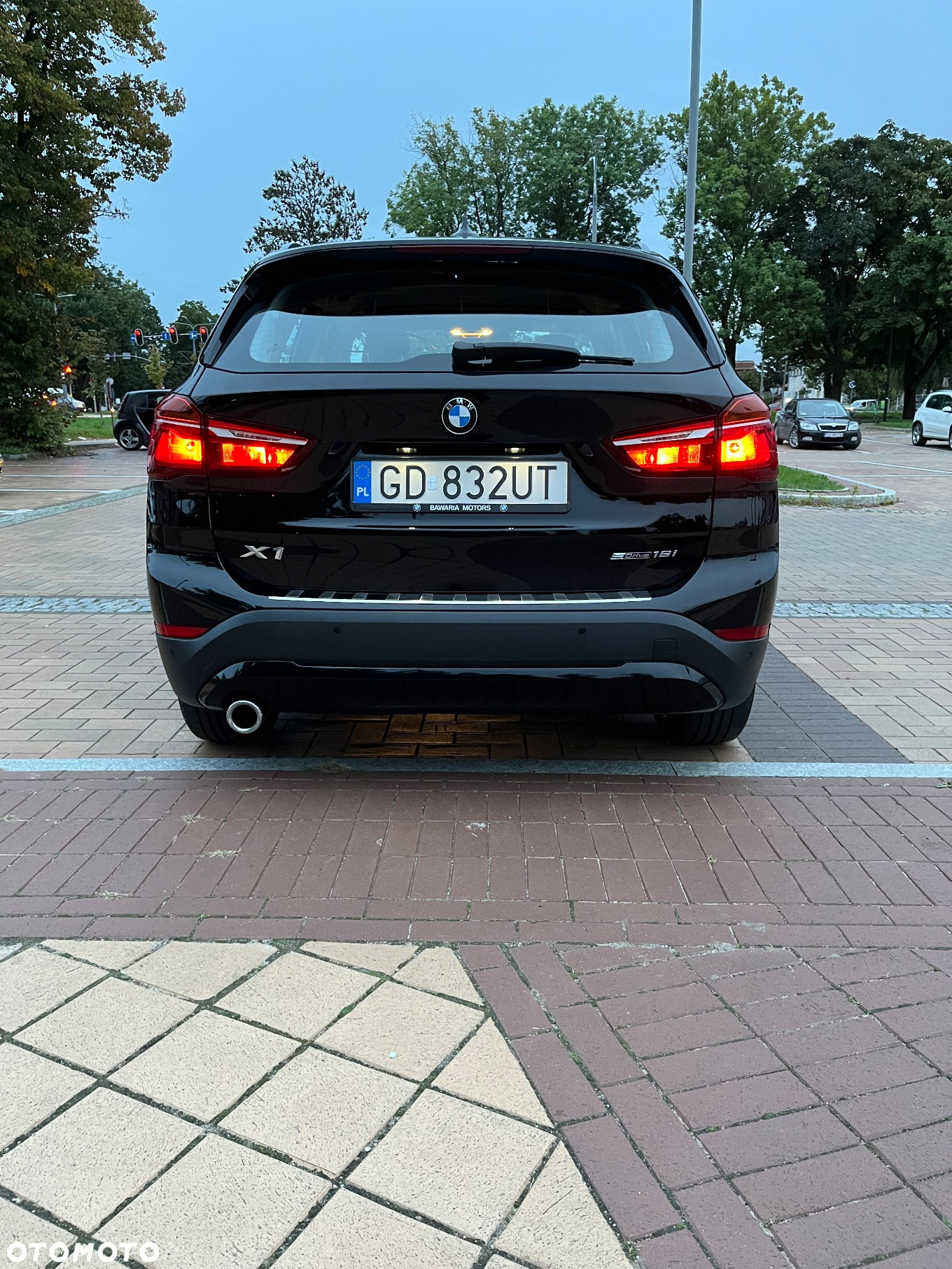 BMW X1 sDrive18i - 11