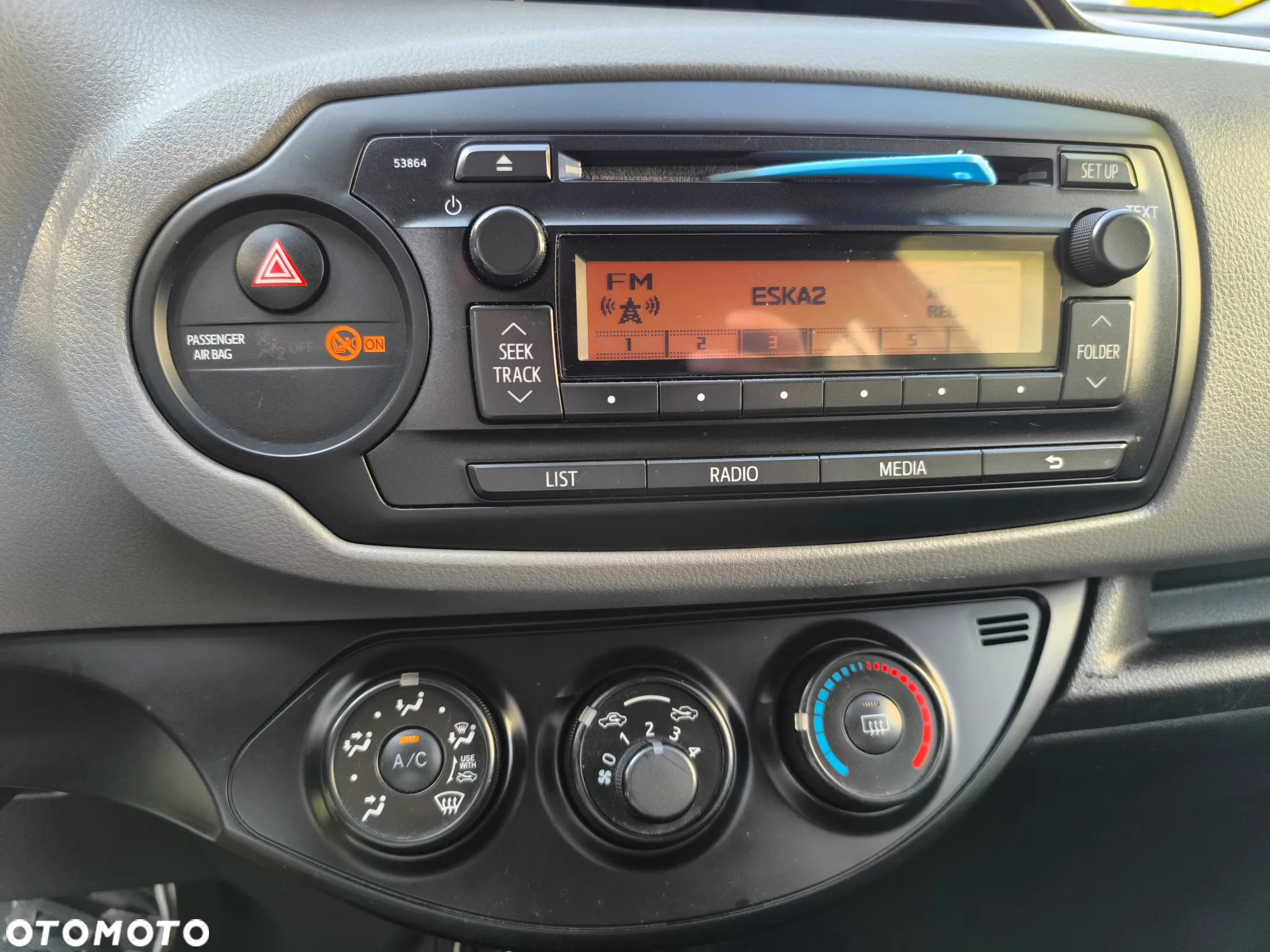 Toyota Yaris Van - 17