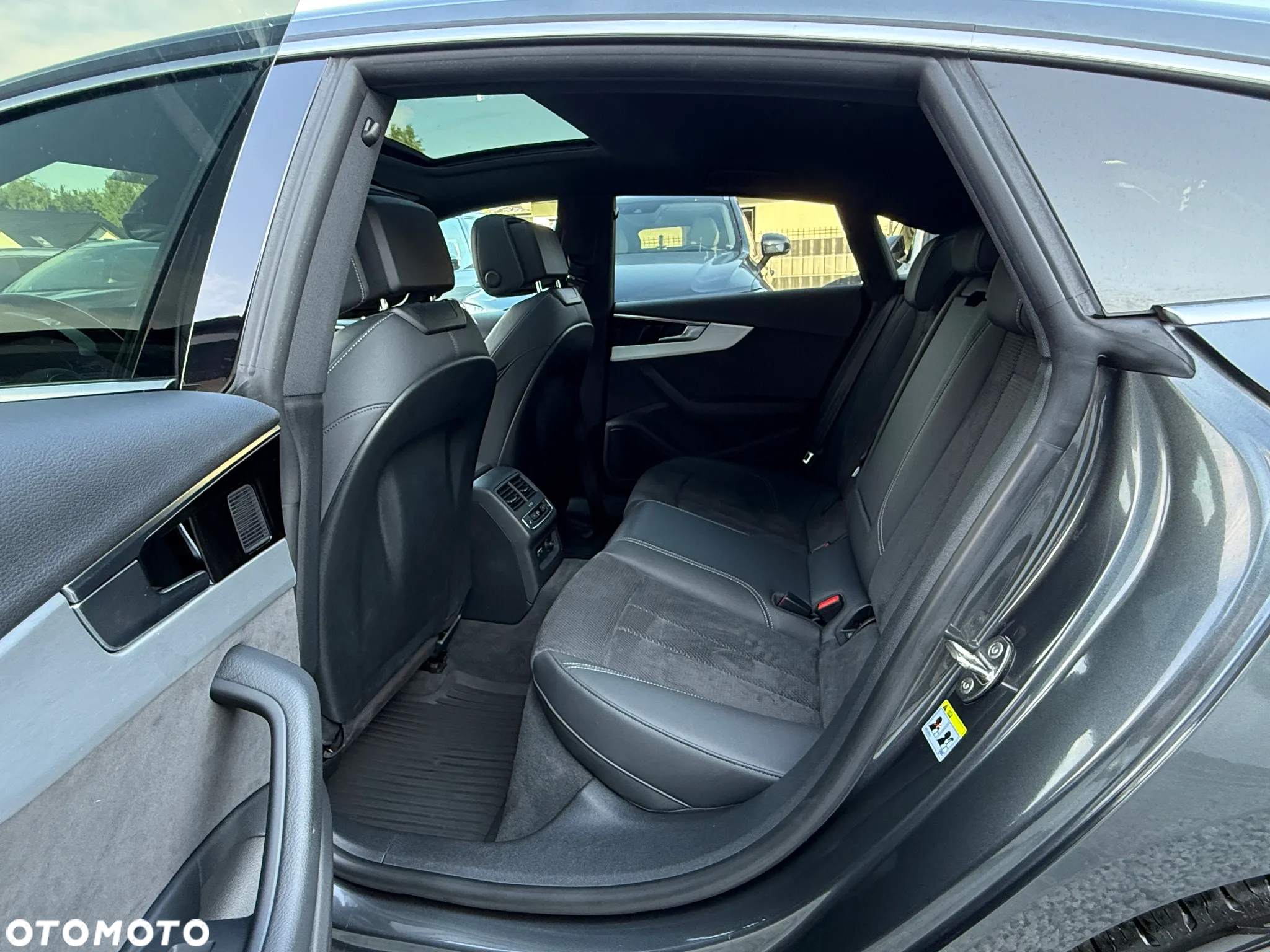 Audi A5 Sportback 40 TFSI quattro S tronic S line - 33