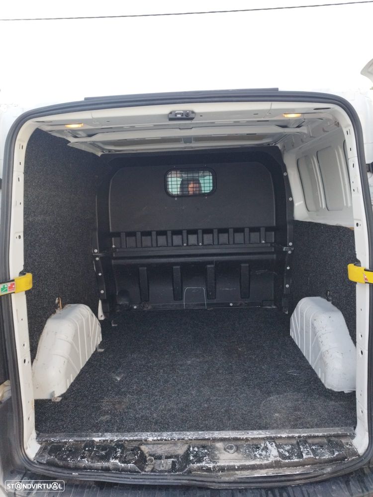 Ford Transit Custom  2.2 Tdci 100 Cv L2H1 Cabine  Dupla 5 Lugares - 8