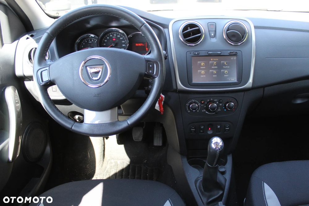 Dacia Sandero - 11