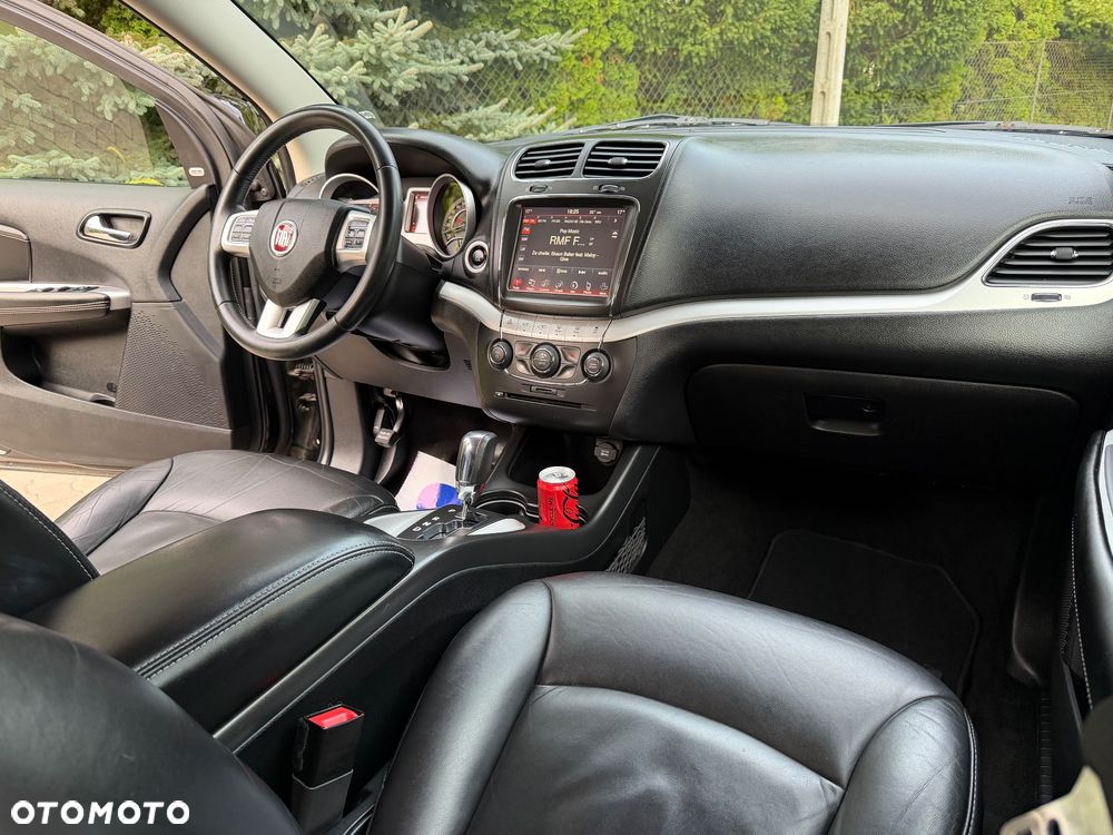 Fiat Freemont 2.0 Multijet 16V DPF Automatik Allrad Black Code - 22