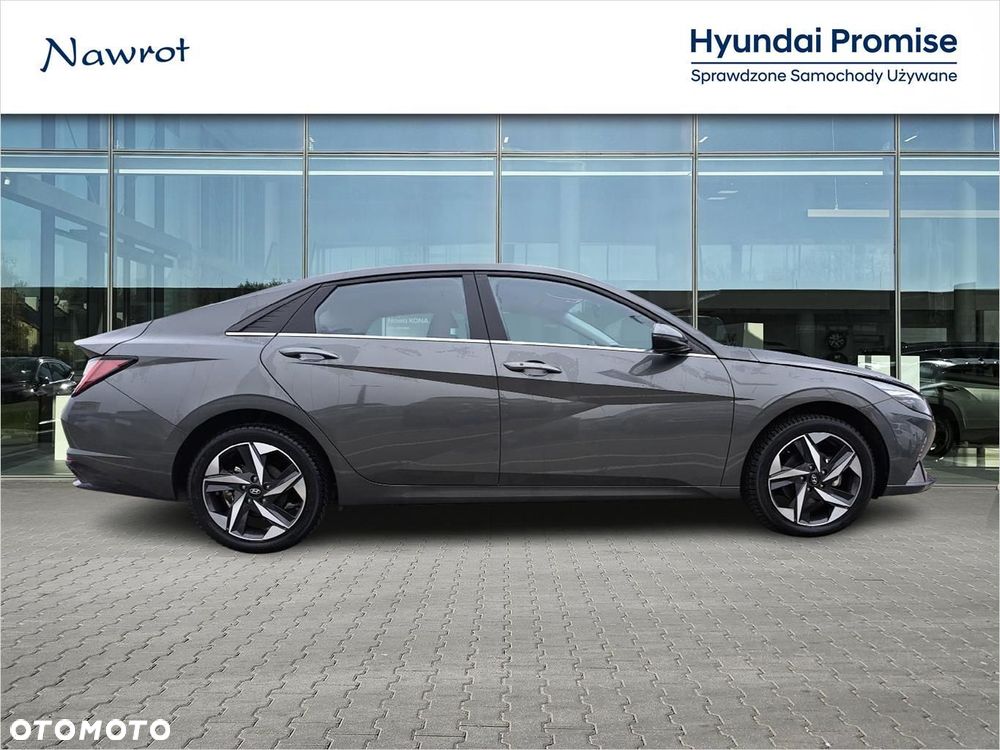 Hyundai Elantra - 6