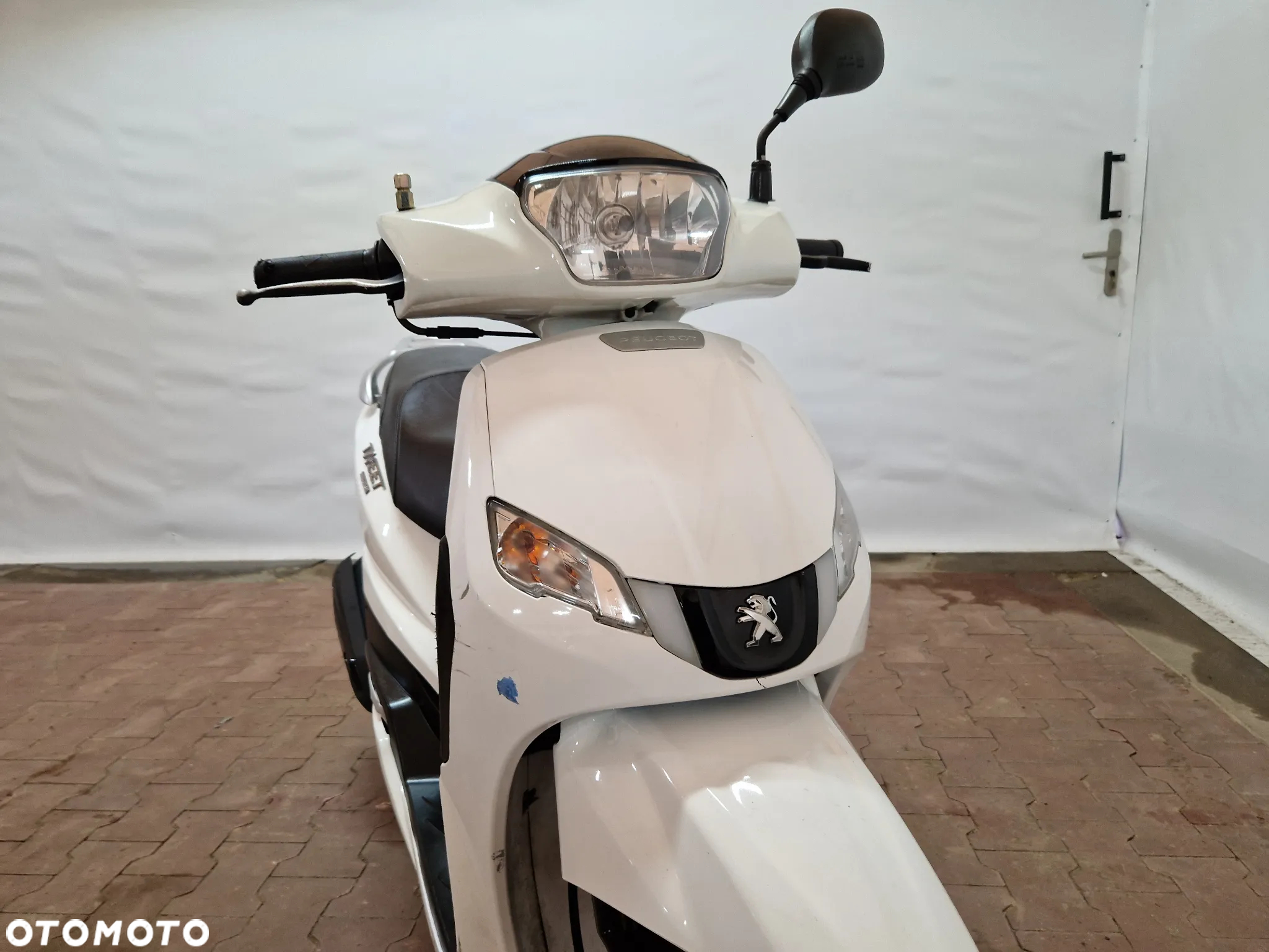 Peugeot Tweet - 15