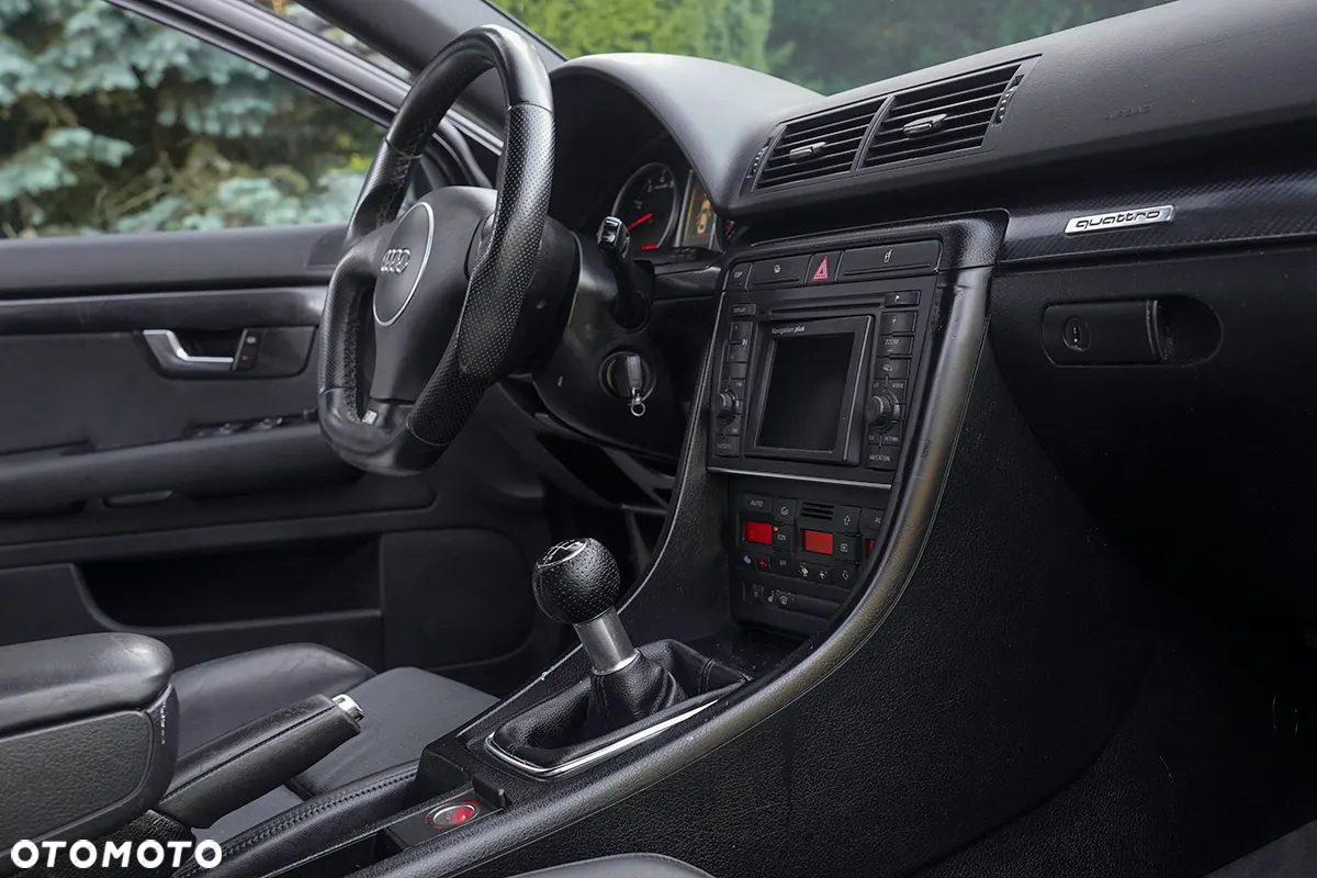 Audi A4 Avant 1.8T Quattro - 11