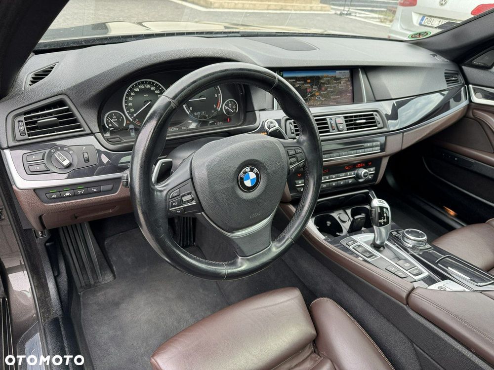 BMW Seria 5 520d Luxury Line sport - 17