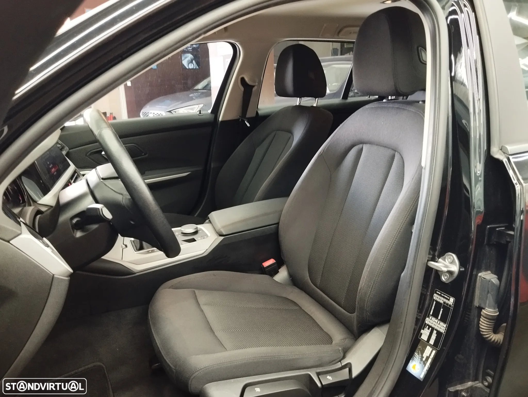 BMW 318 d Touring - 19