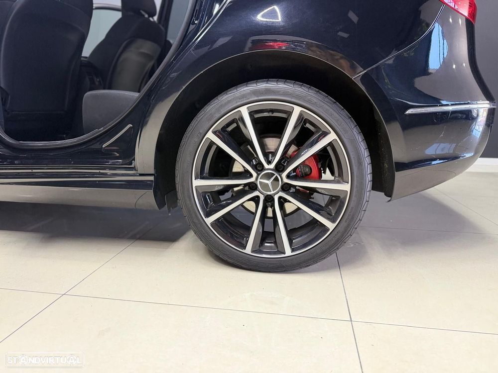 Mercedes-Benz B 180 d Progressive - 12