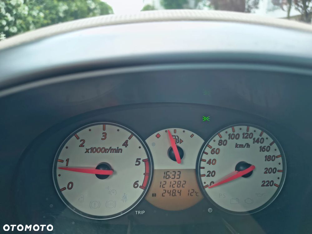 Nissan Micra 1.5 dCi I-WAY + - 8