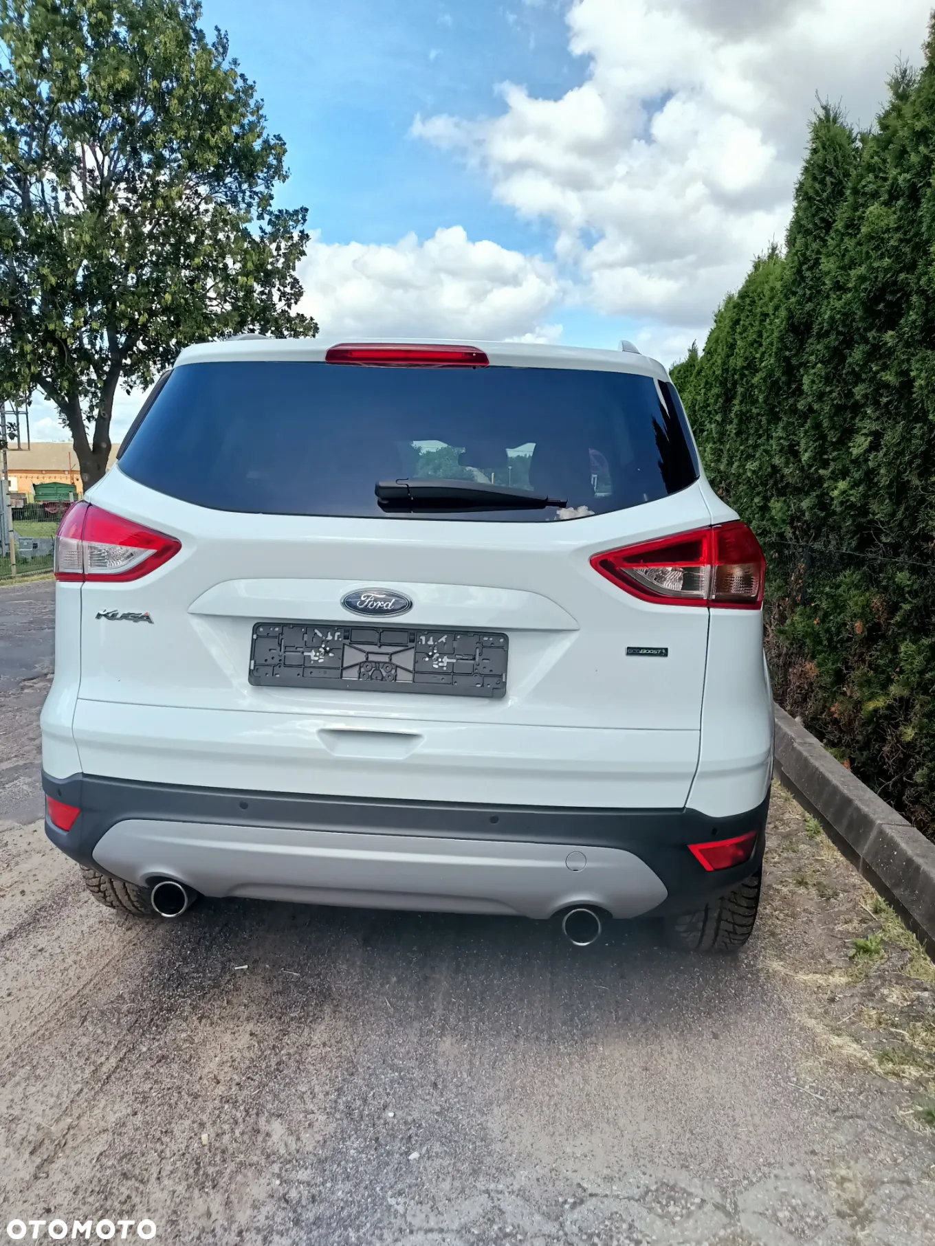 Ford Kuga 1.5 EcoBoost 4x4 Titanium - 3