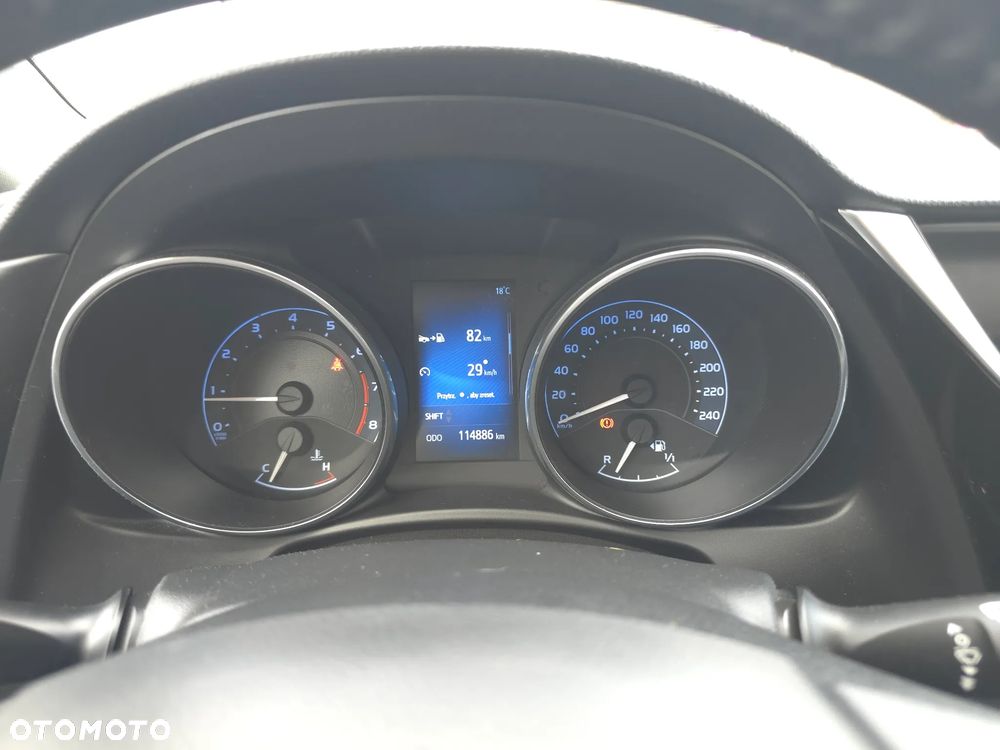 Toyota Auris 1.6 Premium - 22