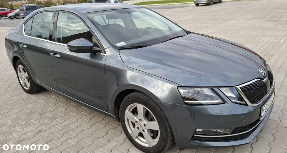 Skoda Octavia 2.0 TDI Style DSG - 5