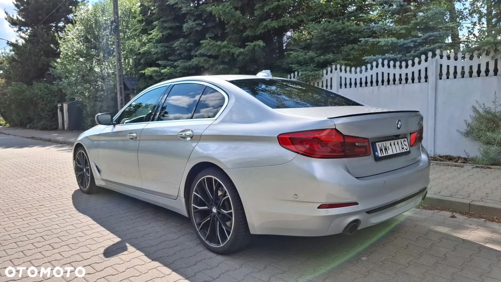 BMW Seria 5 530i Sport Line - 15