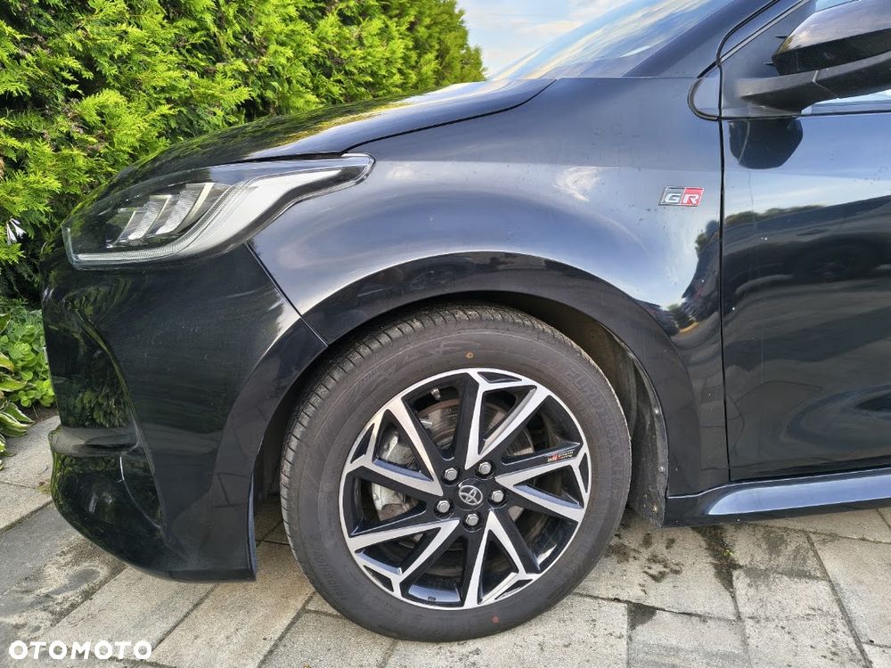 Toyota Yaris - 7