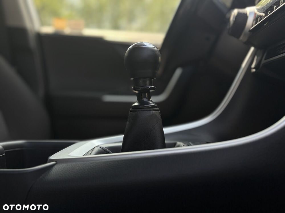 Toyota RAV4 - 30