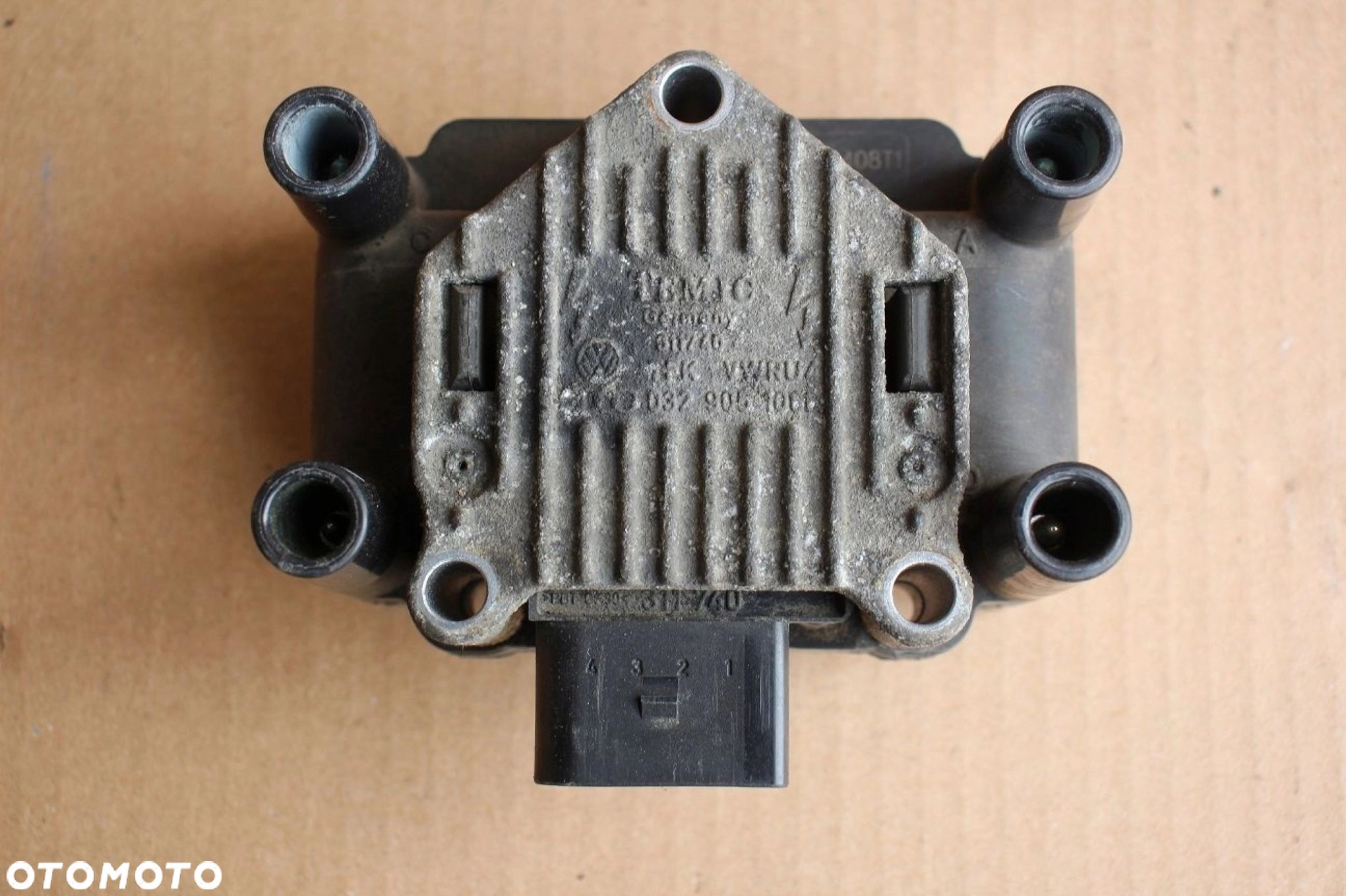 Cewka zapłonowa AUDI A3 8P 1.6 8V BSE 06B905106 - 1
