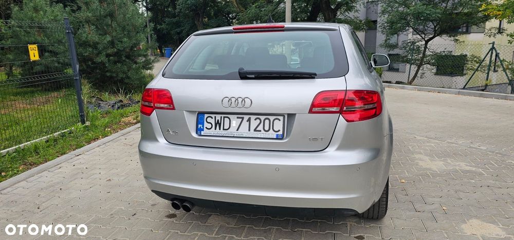 Audi A3 Sportback 1.8 TFSI Attraction - 6